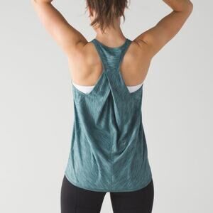 Lululemon Essential Tank Pleated Green Tank size M
